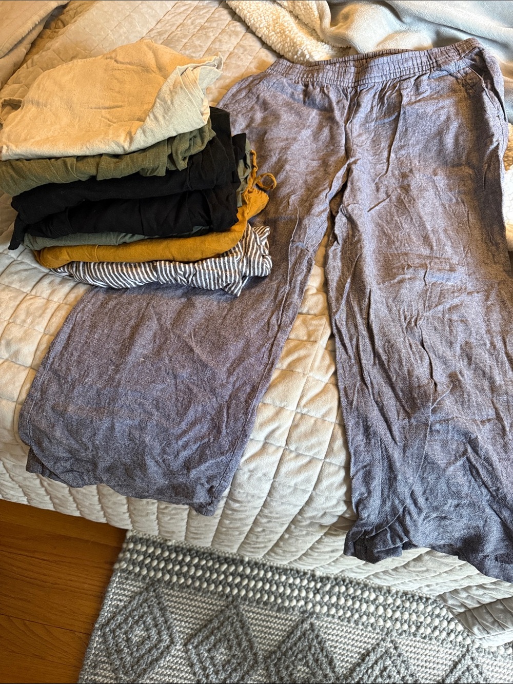 Lot of 8 size medium old navy linen pants- wide leg